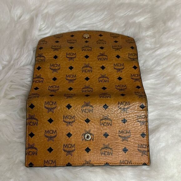 💯Authentic MCM Tifold Vesitos Long Wallet🍀 - Picture 5 of 16